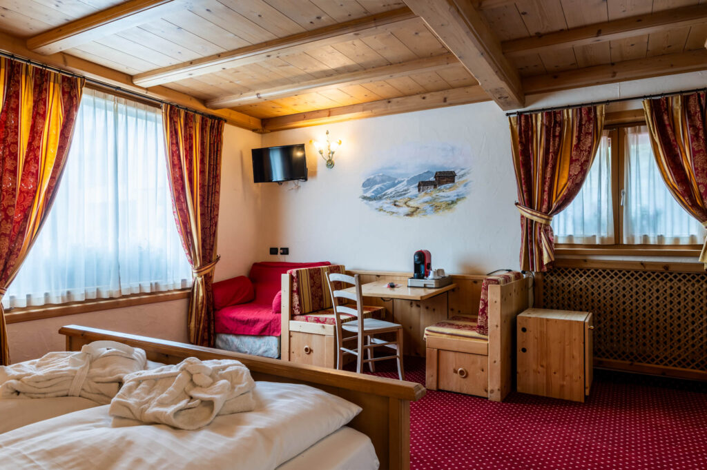 suite junior: camera con salottino - hotel alba livigno