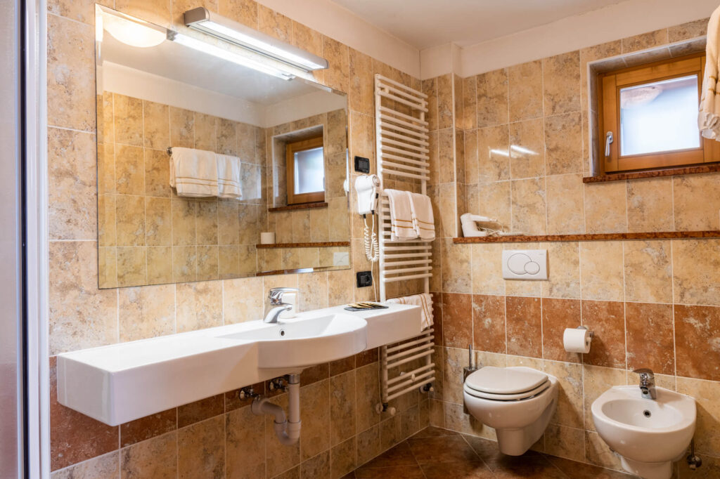 bagno moderno in camera - hotel alba livigno